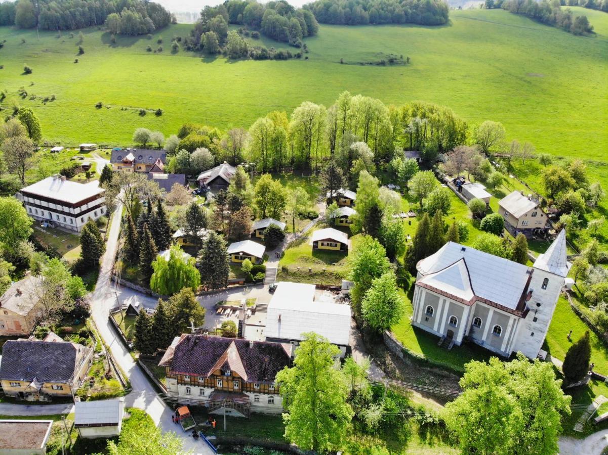 Stredisko Doubrava Hotel Zlaté Hory Exterior foto